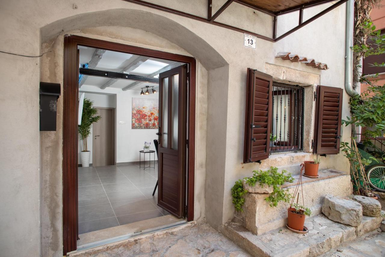 Old Rubinum Apartment